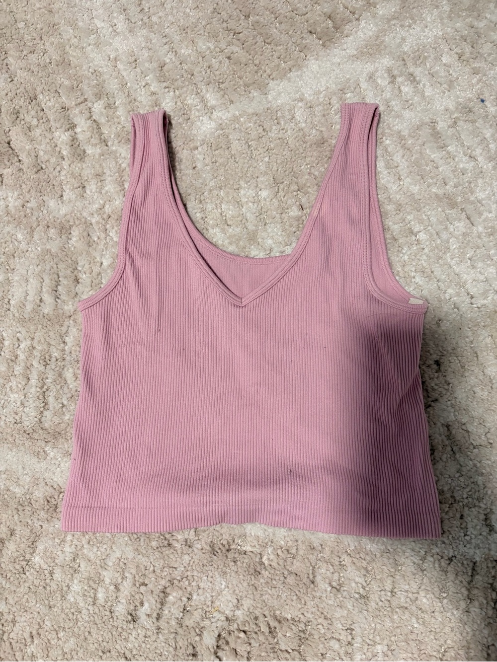 Aeropostale Ribbed V-Neck Cropped Tank Top in Dusty Rose